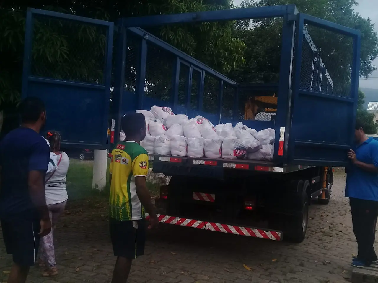 En Brasil, la iniciativa Ação Cidadania ayudó personas necesitadas con alimentos.