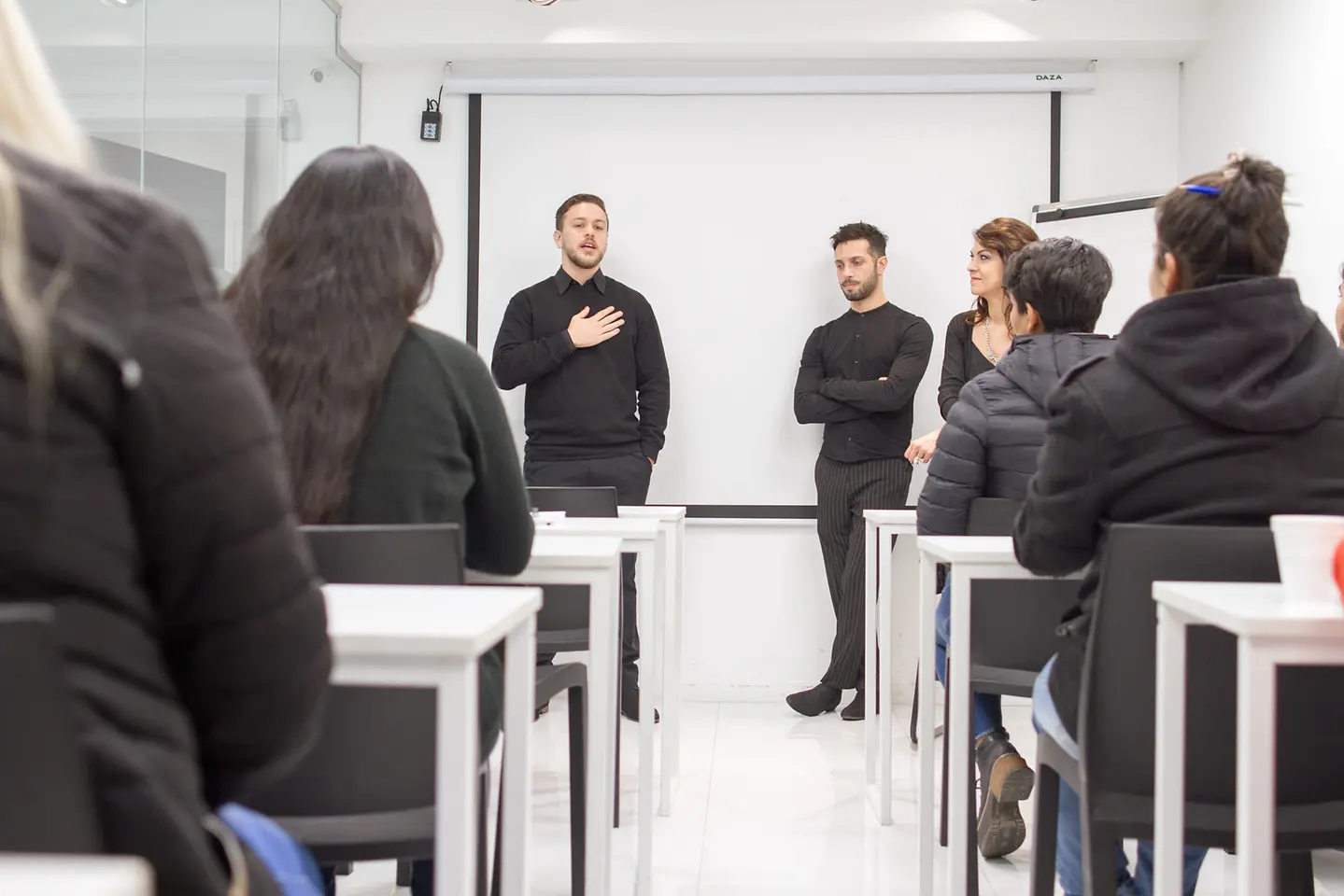 Los especialistas de Schwarzkopf Professional brindarán la capacitación junto a peluqueros voluntarios